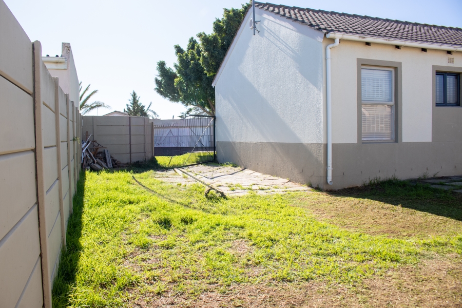 2 Bedroom Property for Sale in Victoria Park Western Cape